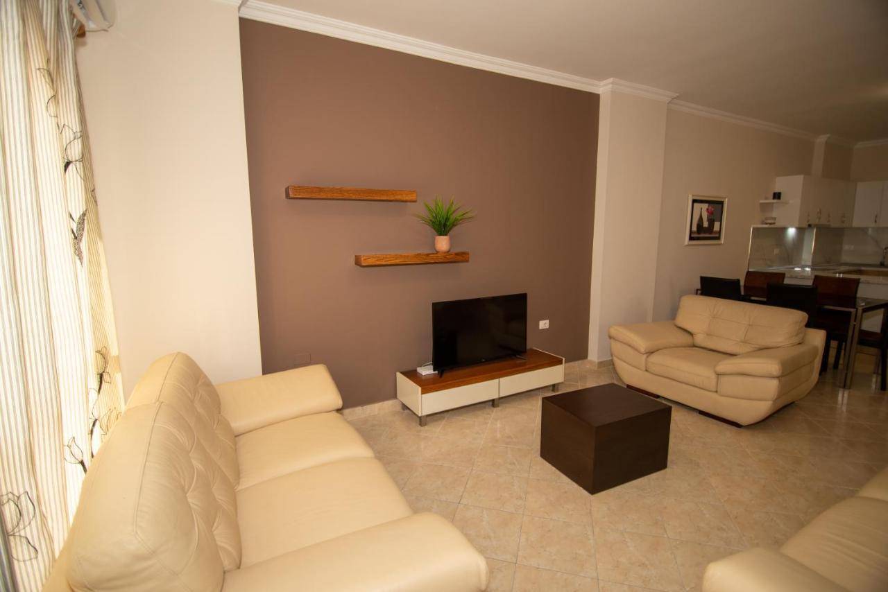 Ami Apartament Vlorë Eksteriør billede