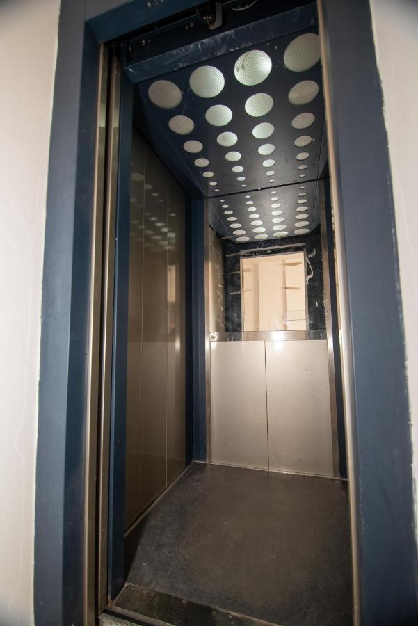 Ami Apartament Vlorë Eksteriør billede
