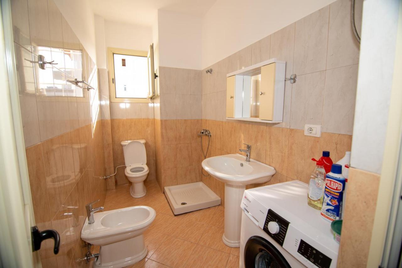 Ami Apartament Vlorë Eksteriør billede