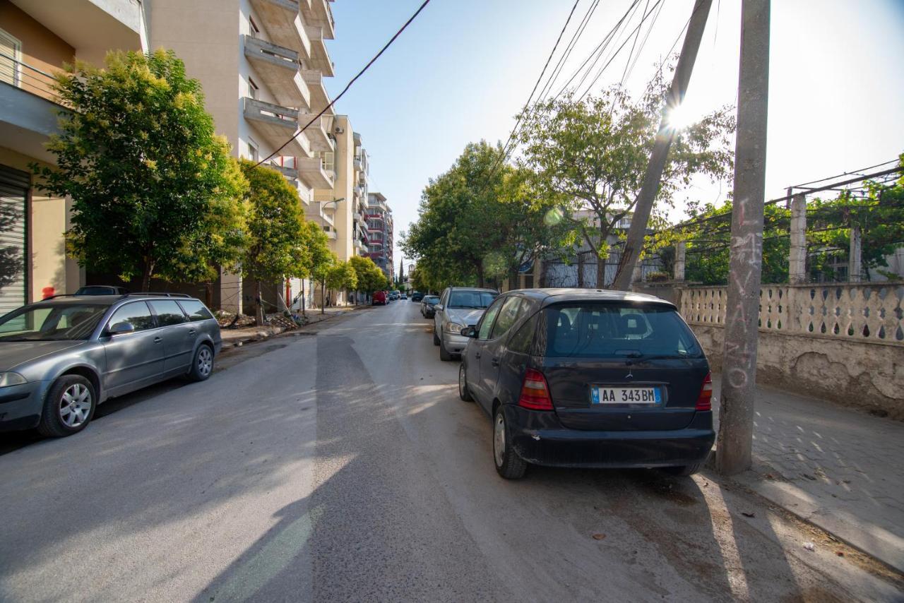 Ami Apartament Vlorë Eksteriør billede