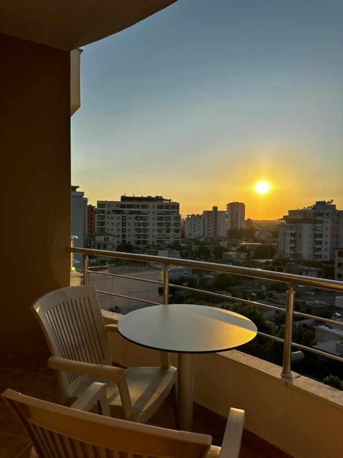 Ami Apartament Vlorë Eksteriør billede