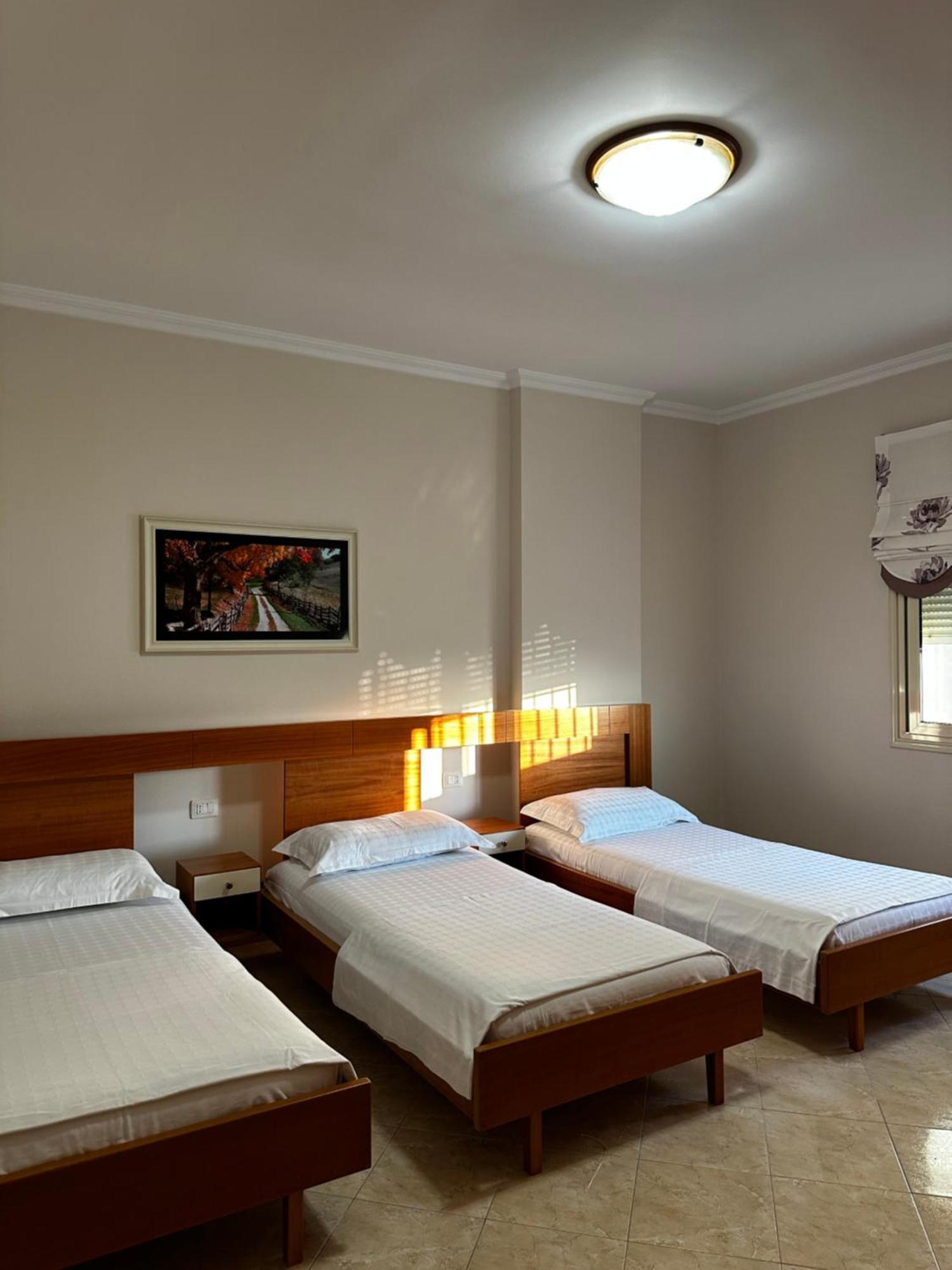 Ami Apartament Vlorë Eksteriør billede