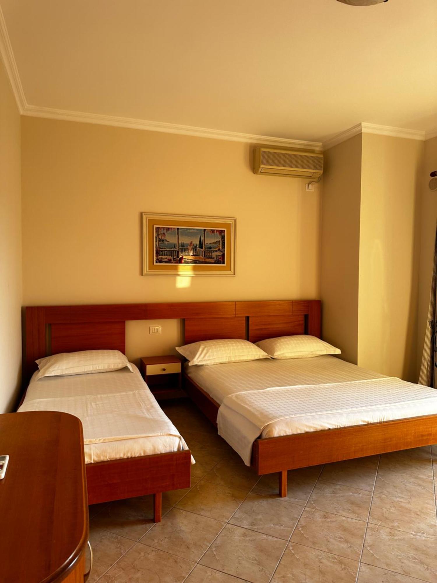 Ami Apartament Vlorë Eksteriør billede
